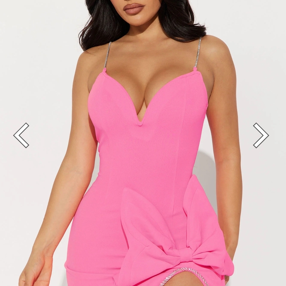 Elegant Pink Bow Dress